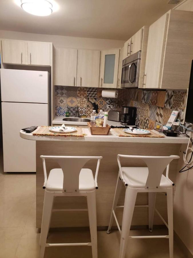Compact Haven With Private Entrance And Free Parking And Laundry Ponce Exterior foto